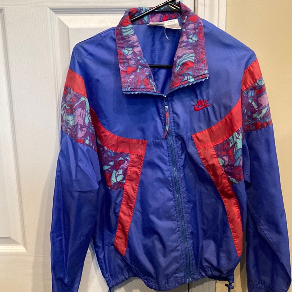 VINTAGE NIKE WIND BREAKER